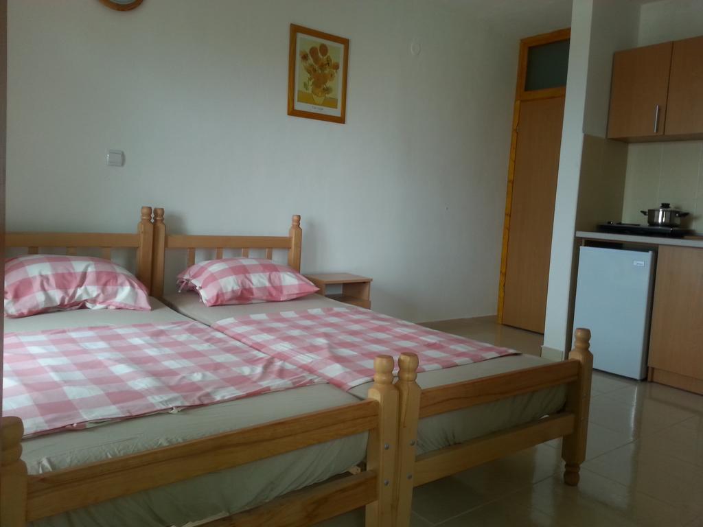 Apartments Nurkovic Dobra Voda Δωμάτιο φωτογραφία